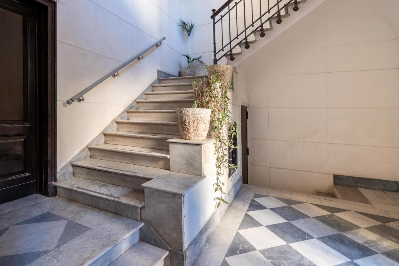Bed and Breakfast Palazzobellini Катанія Екстер'єр фото